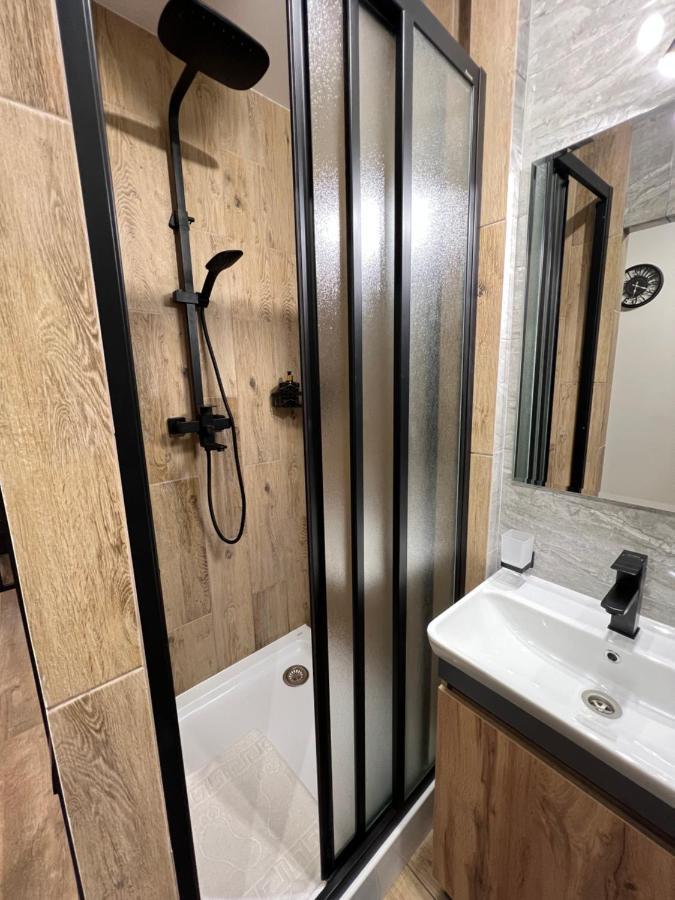 Cozy Loft На Староєврейській 24 Lviv Buitenkant foto